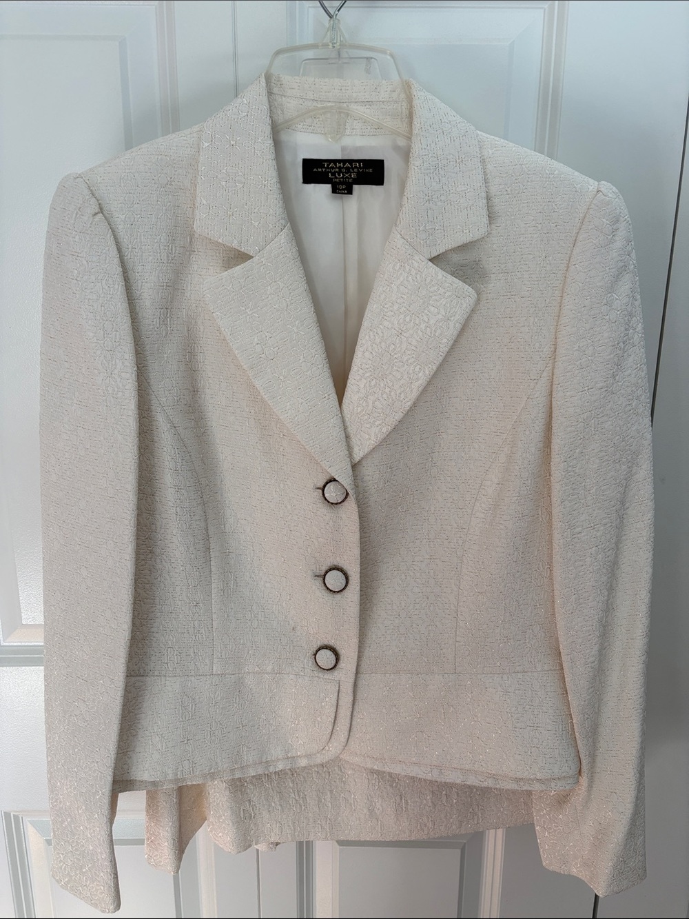 Tahari Luxe White with Gold Accent Textured Suit (Blazer and Skirt)